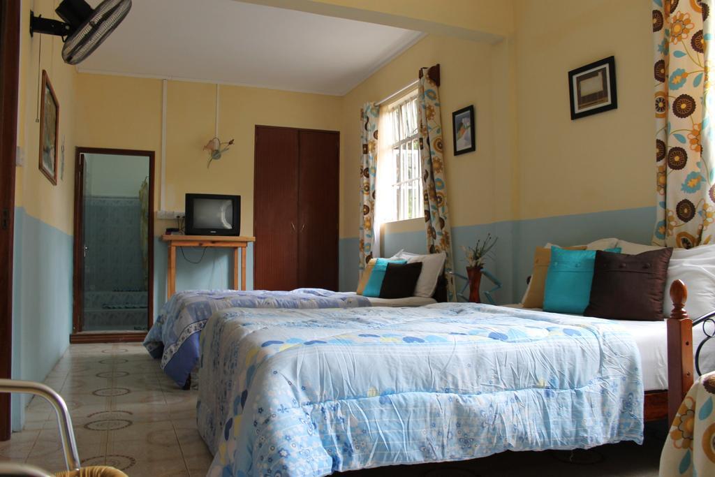 Villa Le Chapo Port Mathurin Habitación foto