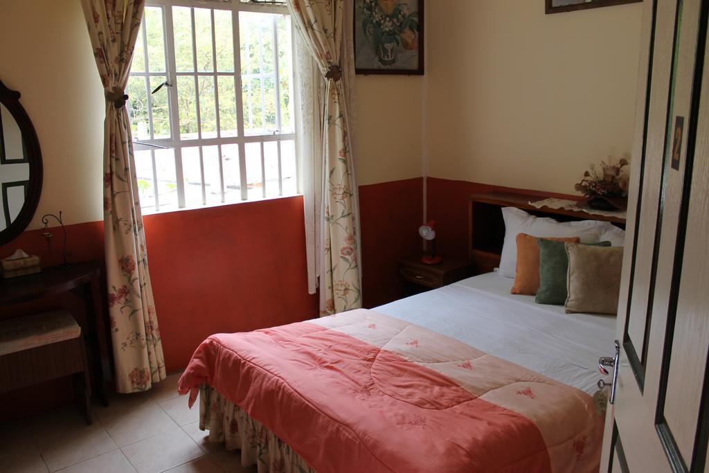 Villa Le Chapo Port Mathurin Habitación foto